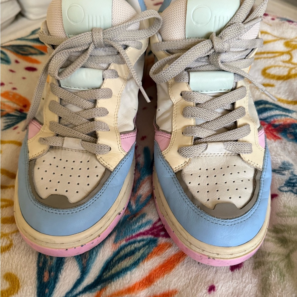 Oncept Paris Women’s Pastel Sneakers with Blue and Pink Accents size 10